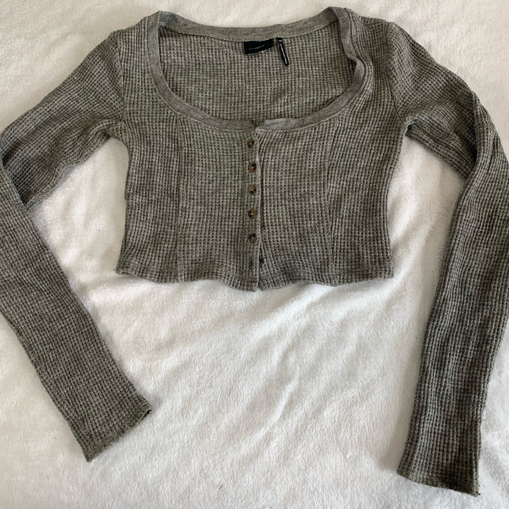 Urban Outfitters Out From Under Gray Waffle Button Up Henley Cropped Shirt M